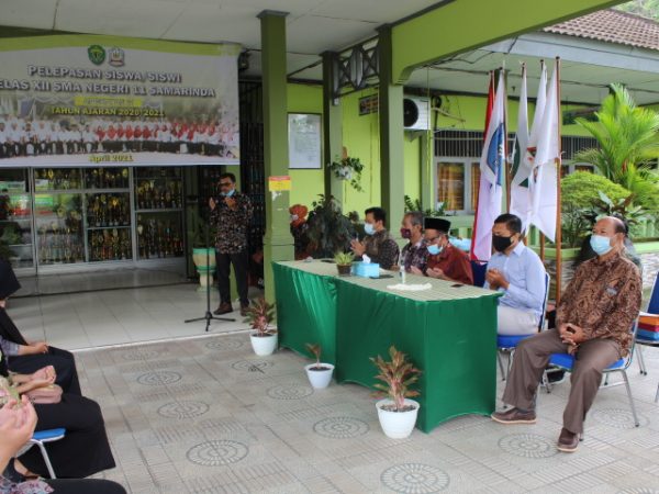 Pelepasan Siswa dan Siswi SMA Negeri 11 Samarinda