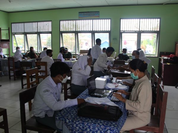 Vaksinasi Siswa/Siswi SMA Negeri 11 Samarinda