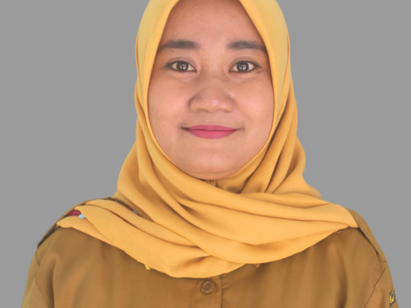 Siti Farhah Saputri, S.Pd
