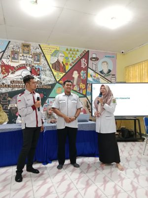 HARI KETIGA KEGIATAN DISEMINASI DAN PENYUSUNAN PERANGKAT AJAR DENGAN PENDEKATAN DEEP LEARNING DI SMA NEGERI 11 SAMARINDA