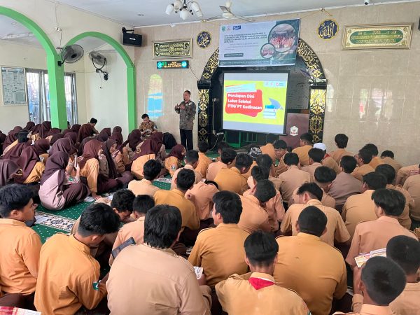 PEMBEKALAN WAWASAN PTN KELAS X BERSAMA GANESHA OPERATION