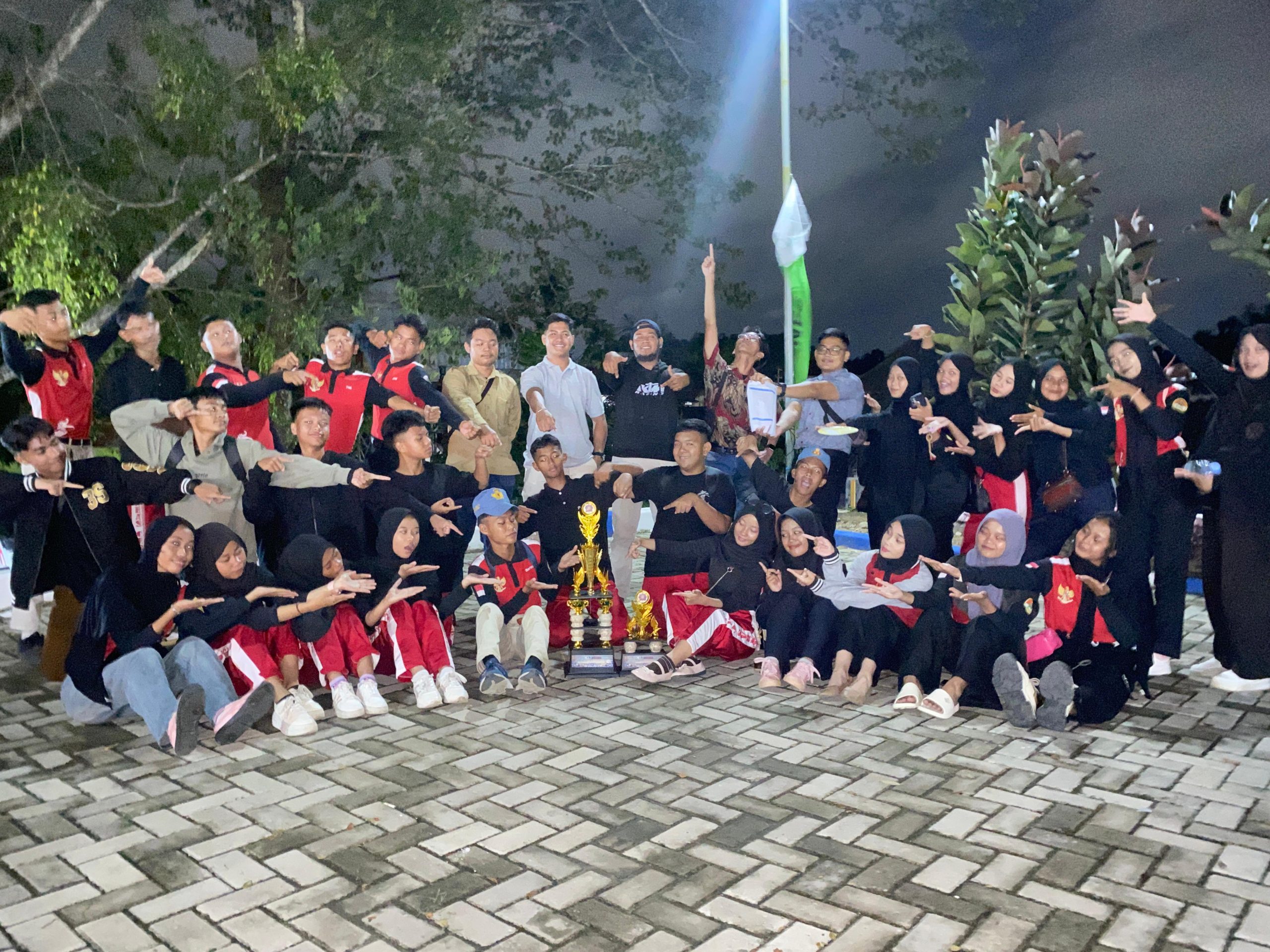 TIM PASKIBRA SMAN 11 SAMARINDA RAIH JUARA BINA 3 DAN HARAPAN POTENSIAL 2 TINGKAT PROVINSI TIM PASKIBRA SMAN 11 SAMARINDA RAIH JUARA BINA 3 DAN HARAPAN POTENSIAL 2 TINGKAT PROVINSI