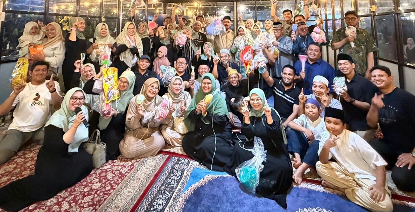 BUKA PUASA BERSAMA ALUMNI ANGKATAN PERTAMA SMAN 11 SAMARINDA BUKA PUASA BERSAMA ALUMNI ANGKATAN PERTAMA SMAN 11 SAMARINDA