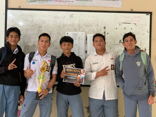 PRESTASI GEMILANG! TIM SMAN 11 SAMARINDA RAIH JUARA 2 FFSB LIGA PELAJAR FREE FIRE TINGKAT PROVINSI KALIMANTAN TIMUR