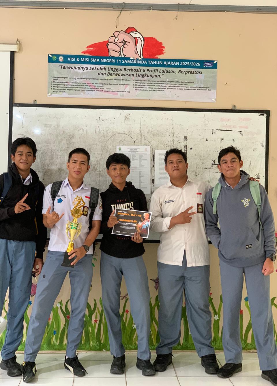 PRESTASI GEMILANG! TIM SMAN 11 SAMARINDA RAIH JUARA 2 FFSB LIGA PELAJAR FREE FIRE TINGKAT PROVINSI KALIMANTAN TIMUR PRESTASI GEMILANG! TIM SMAN 11 SAMARINDA RAIH JUARA 2 FFSB LIGA PELAJAR FREE FIRE TINGKAT PROVINSI KALIMANTAN TIMUR