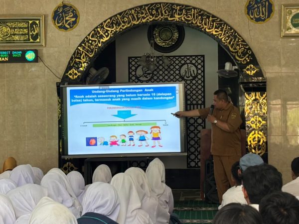 KEGIATAN SOSIALISASI PENCEGAHAN DAN PENANGANAN TINDAKAN PERUNDUNGAN (BULLYING) DI SMA NEGERI 11 SAMARINDA
