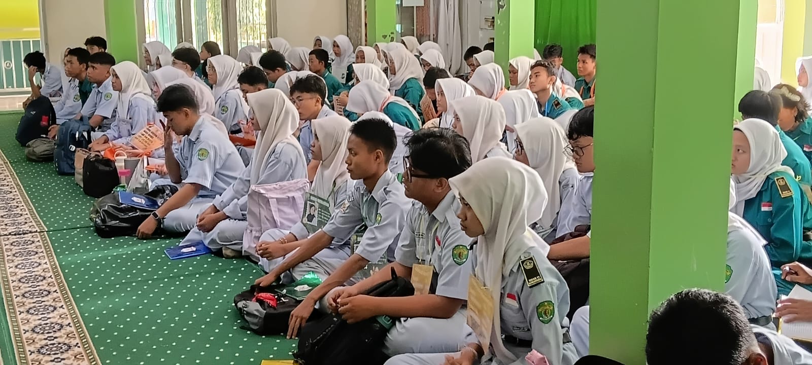 PEMBUKAAN LDK OSIS & MPK SMAN 11 SAMARINDA PEMBUKAAN LDK OSIS & MPK SMAN 11 SAMARINDA