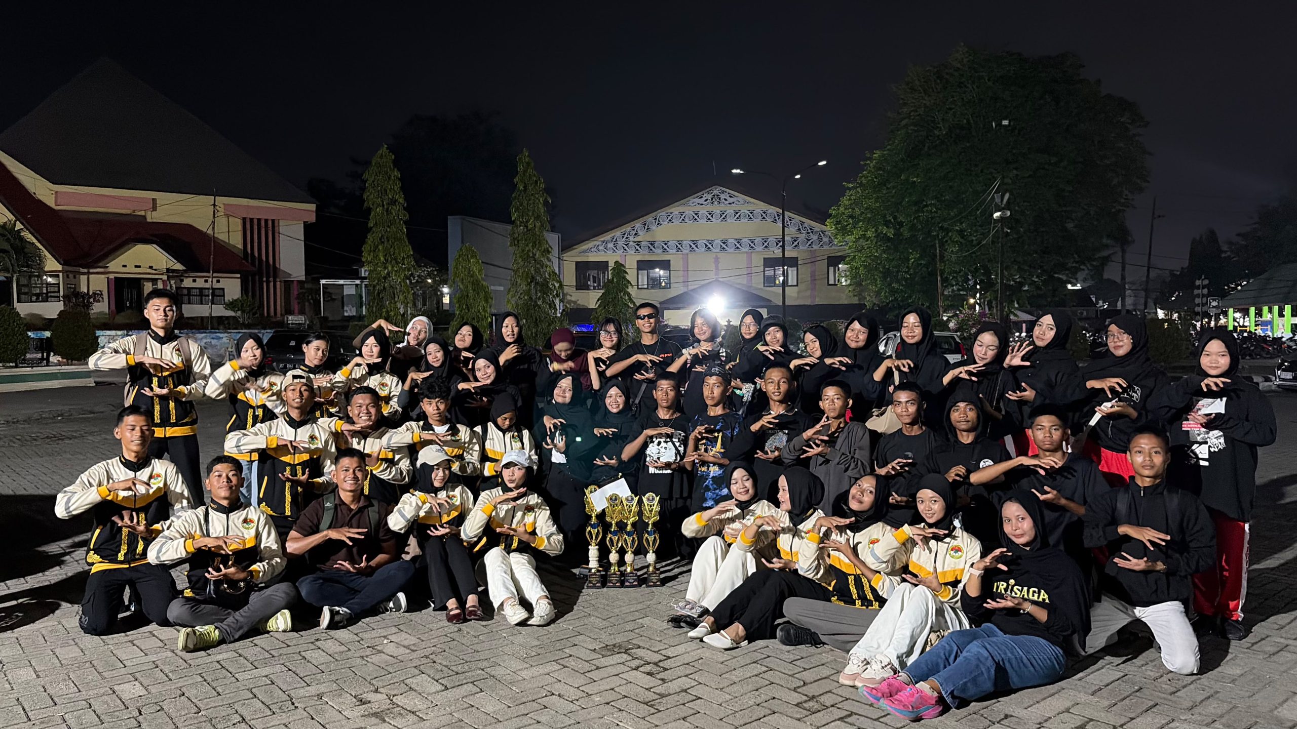 TIM PASKIBRAKA SMAN 11 SAMARINDA SUKSES BORONG PRESTASI GEMILANG DI AJANG LKBB TRISAGA VELOSTRIA 2026 SE KALIMANTAN TIMUR TIM PASKIBRAKA SMAN 11 SAMARINDA SUKSES BORONG PRESTASI GEMILANG DI AJANG LKBB TRISAGA VELOSTRIA 2026 SE KALIMANTAN TIMUR